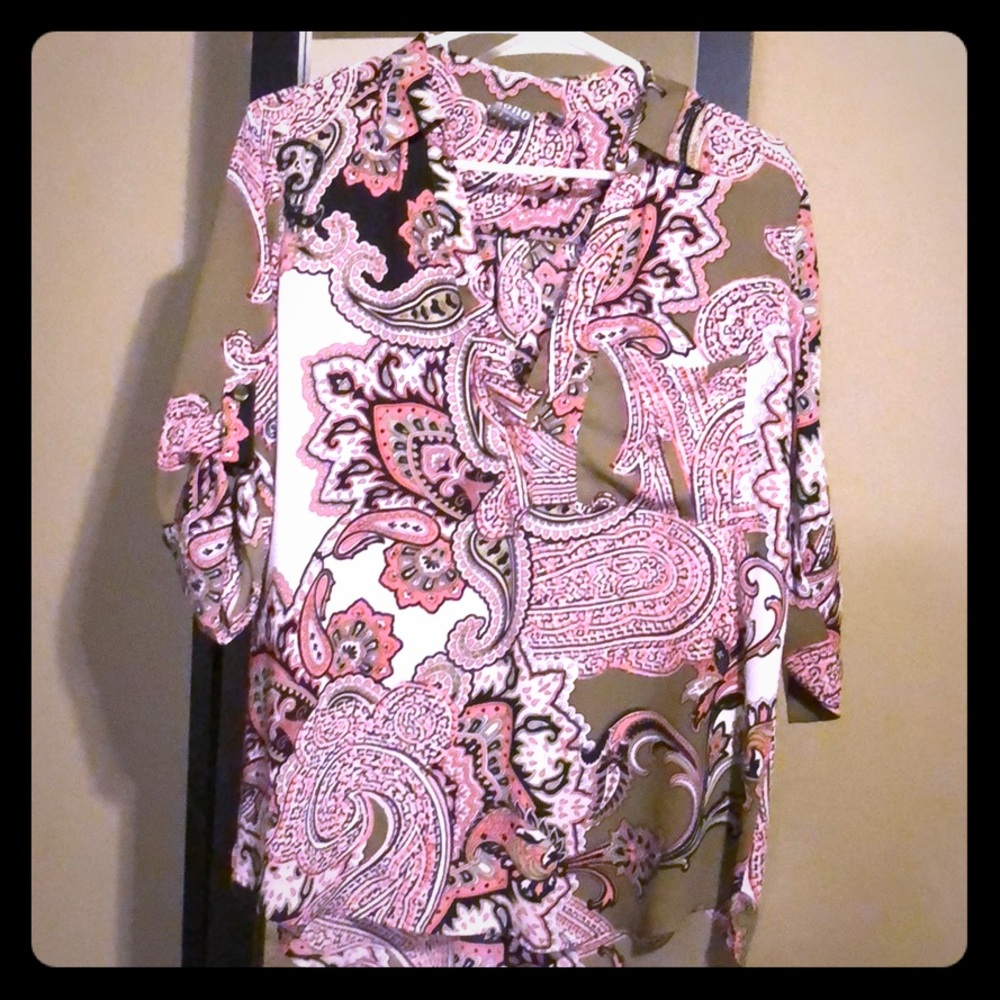 Paisley 3/4 blouse with front left pocket.